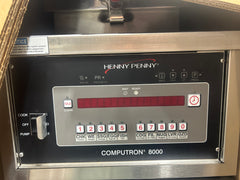 Henny Penny PFG600 4-Head Natural Gas Pressure Fryer with Computron 8000 Controls - 80,000 BTU
